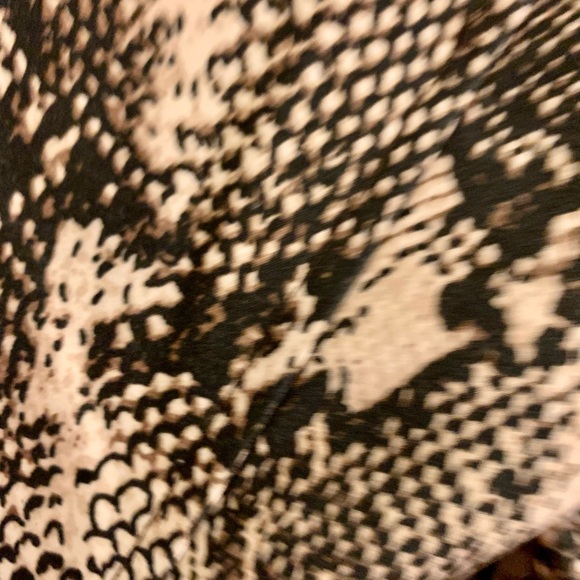 INC TRENCHCOAT phyton print - Picture 9 of 12